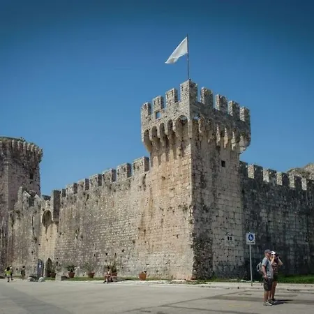 Διαμέρισμα Bird View Carlissima Τρογκίρ