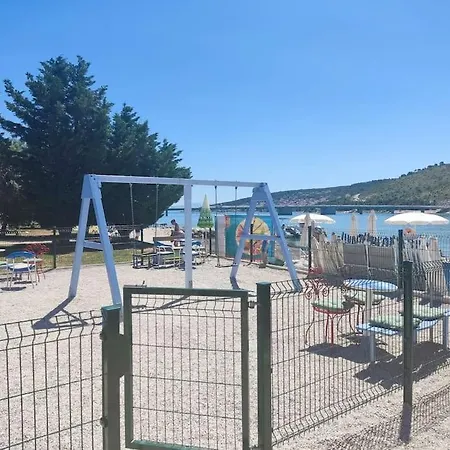 Bird View Carlissima شقة